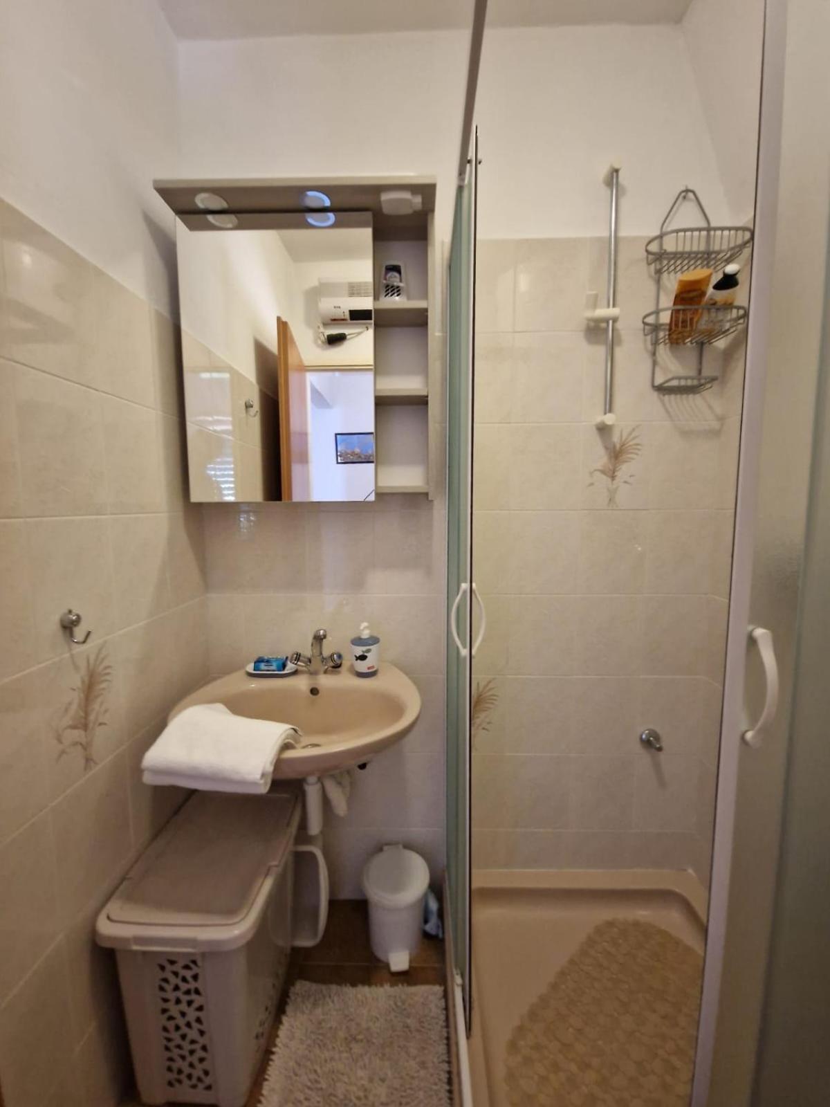 Studio Apartment Riva 수마르틴 외부 사진